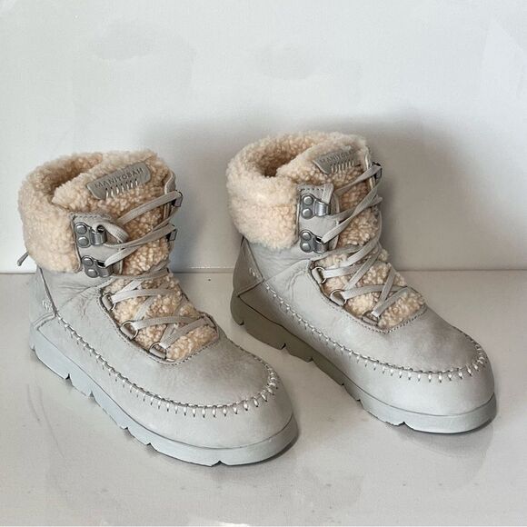 Manitobah Pacific Hiker Suede Lace-Up Winter Boots - Picture 1 of 6